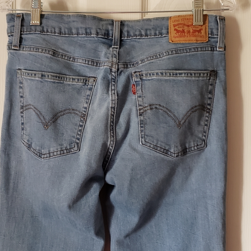 Levi's boyfriend distressed women's jeans size 28